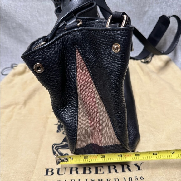 Burberry Maidstone Crossbody - Picture 7 of 9